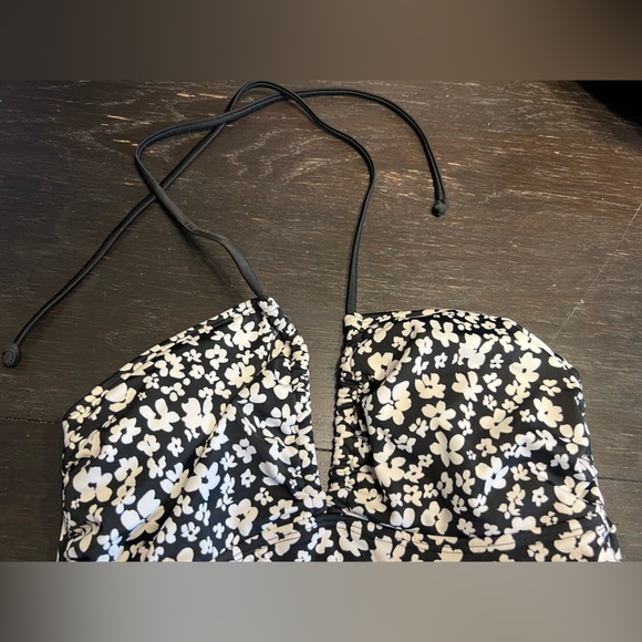 Joe Fresh Women’s One Piece Bathing Suit - Picture 6 of 7